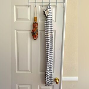 DKNY Scarf 💯% Cotton & Totes Umbrella Automatic Open